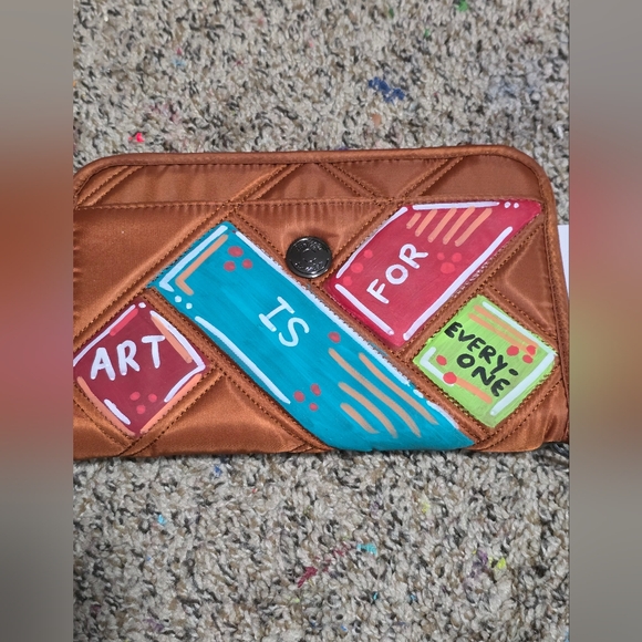 hand Painted Lug Brown Zipper Wallwt, Nwt. Sealed - Picture 2 of 4